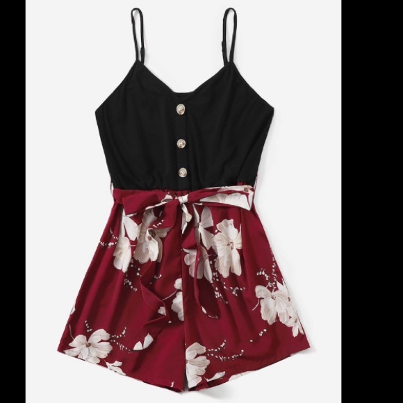 ❤️PLUS SIZE FLORAL BELTED CAMI ROMPER IN SIZE 1XL❤️ - Picture 2 of 13